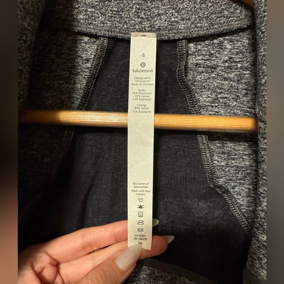 Lululemon Define Jacket, heathered grey black size 4 - Picture 3 of 3